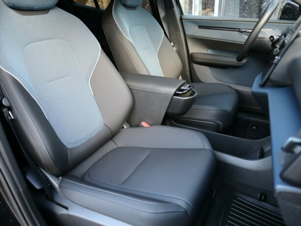 volvo-ex30-elektrisitet-2024-big-10
