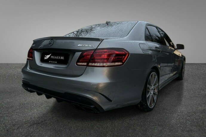 mercedes-benz-bensin-2014-big-5