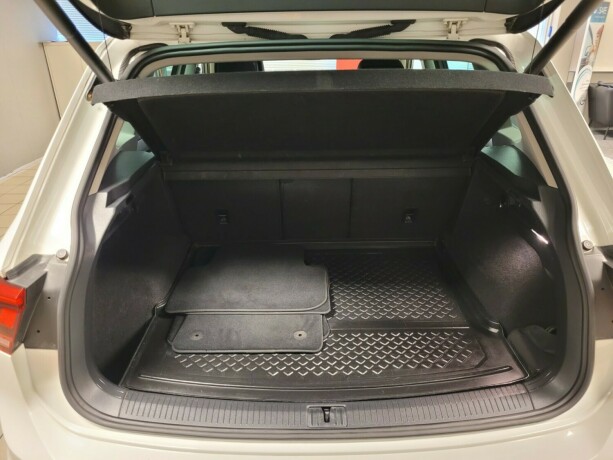 volkswagen-tiguan-bensin-2017-big-16