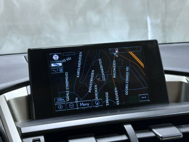 lexus-nx-300h-bensin-2015-big-11