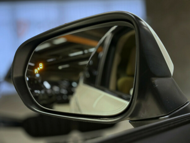 lexus-nx-300h-bensin-2015-big-26