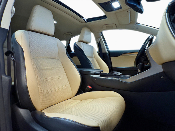 lexus-nx-300h-bensin-2015-big-7