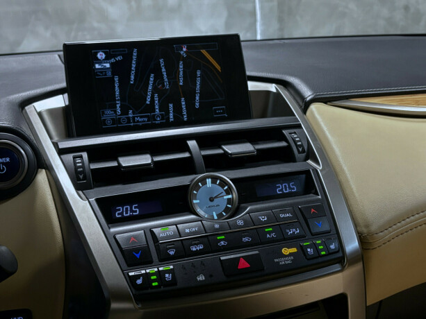 lexus-nx-300h-bensin-2015-big-10