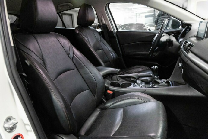 mazda-3-diesel-2015-big-9