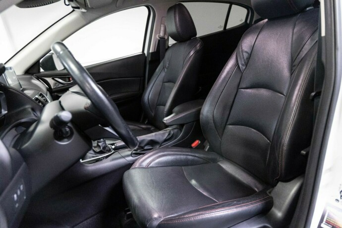 mazda-3-diesel-2015-big-5