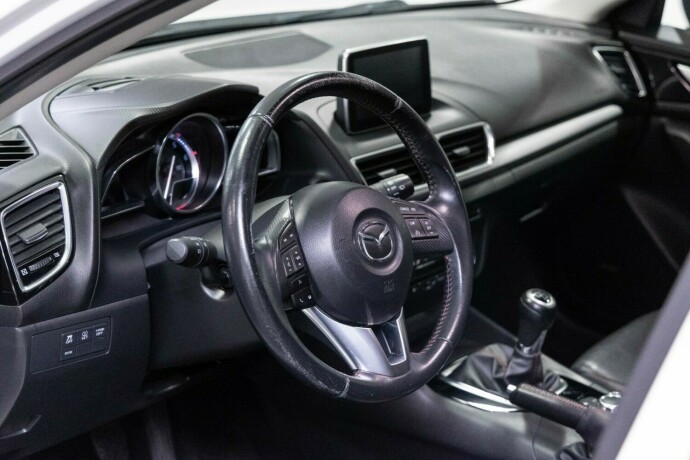 mazda-3-diesel-2015-big-4