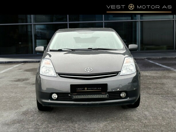 toyota-prius-bensin-2008-big-1