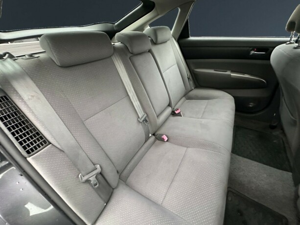 toyota-prius-bensin-2008-big-13