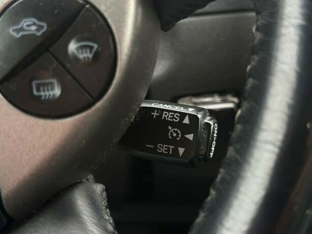 toyota-prius-bensin-2008-big-17