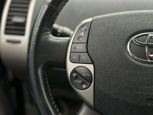 toyota-prius-bensin-2008-big-15