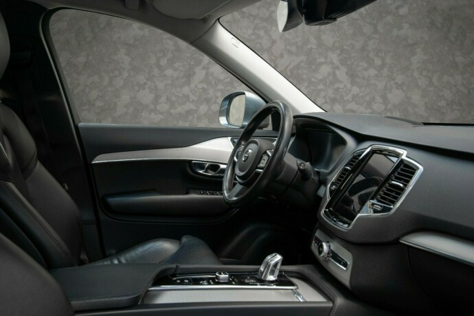 volvo-xc-90-elektrisitetbensin-2017-big-35