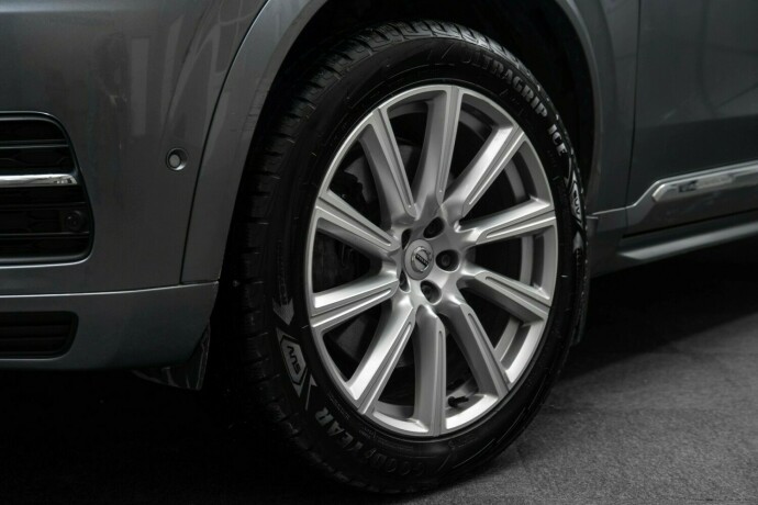 volvo-xc-90-elektrisitetbensin-2017-big-3