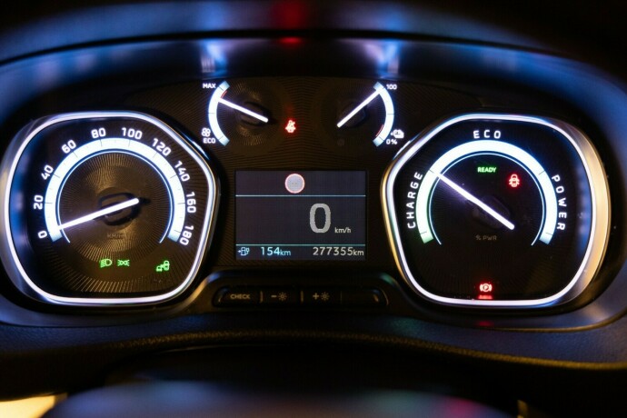 toyota-proace-verso-elektrisitet-2022-big-10