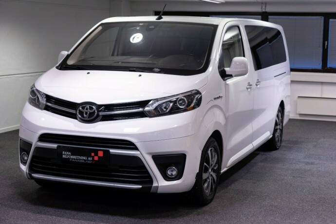 toyota-proace-verso-elektrisitet-2022-big-0