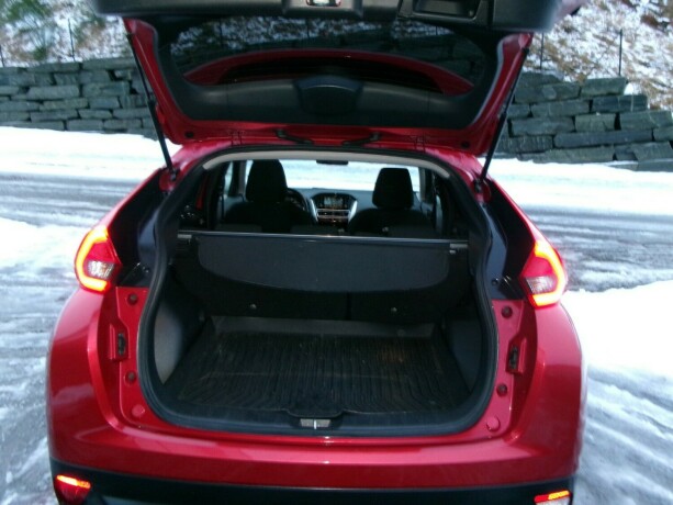 mitsubishi-eclipse-cross-bensin-2019-big-6