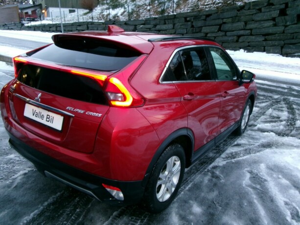 mitsubishi-eclipse-cross-bensin-2019-big-5