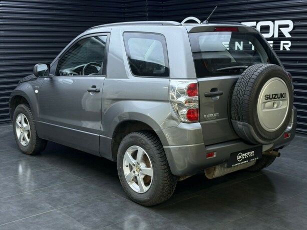 suzuki-grand-vitara-bensin-2006-big-1