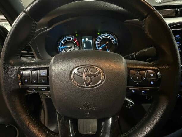 toyota-hilux-diesel-2021-big-12