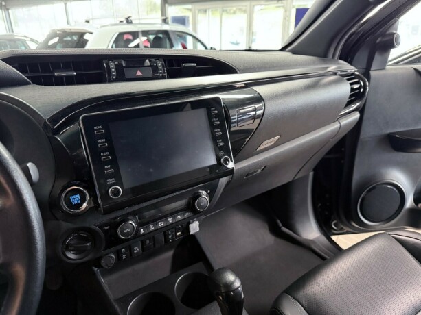 toyota-hilux-diesel-2021-big-30