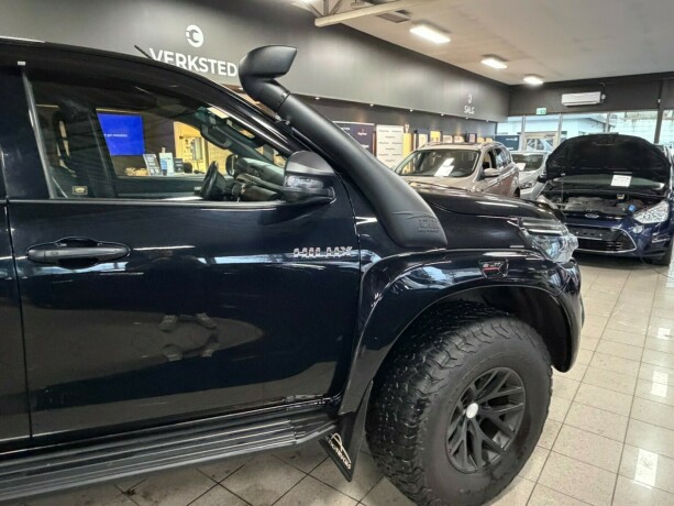 toyota-hilux-diesel-2021-big-8