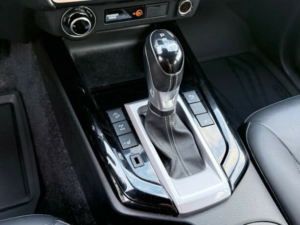 isuzu-d-max-diesel-2023-big-15