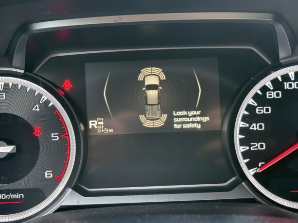 isuzu-d-max-diesel-2023-big-22