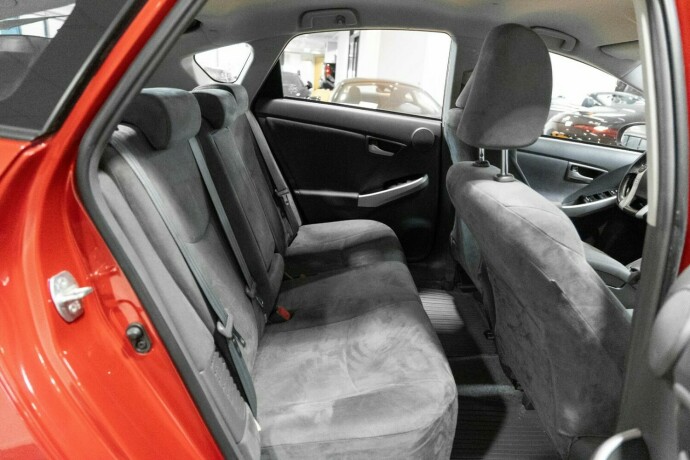 toyota-prius-bensin-2009-big-8