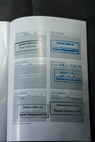 toyota-prius-bensin-2009-big-16