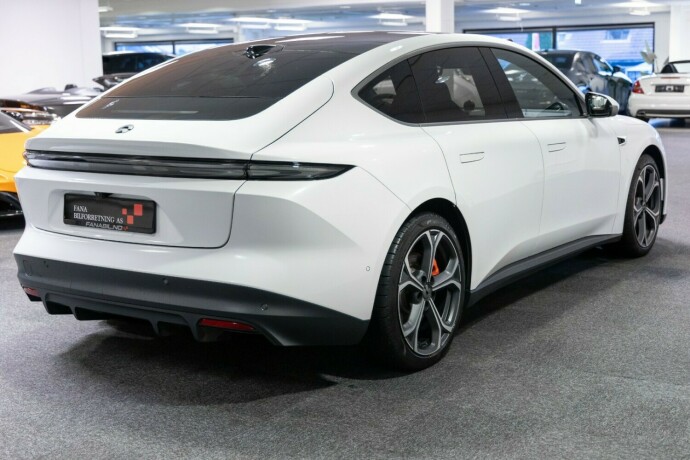 nio-et5-elektrisitet-2025-big-2