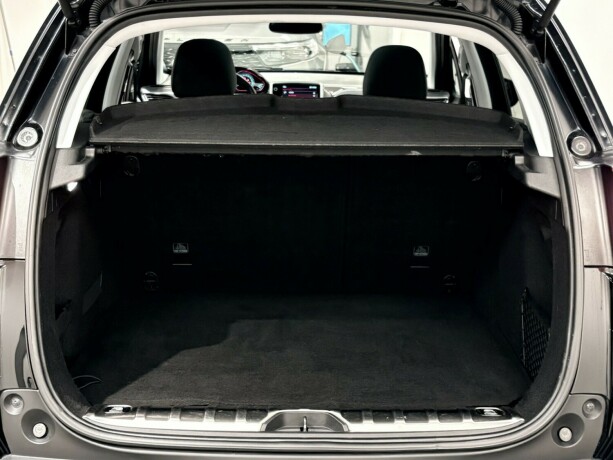 peugeot-2008-bensin-2018-big-7