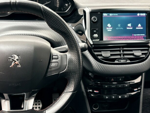 peugeot-2008-bensin-2018-big-14