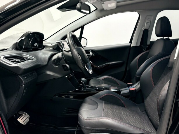 peugeot-2008-bensin-2018-big-9