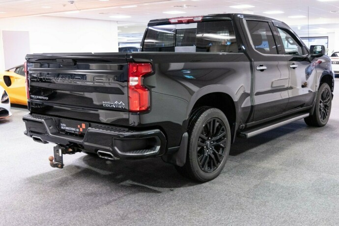 chevrolet-silverado-bensin-2020-big-2