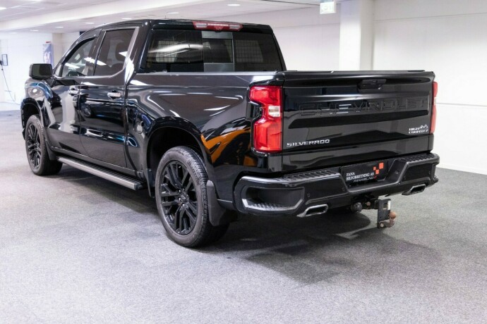 chevrolet-silverado-bensin-2020-big-1