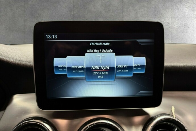 mercedes-benz-cla-bensin-2018-big-19