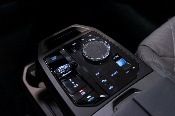 bmw-ix-elektrisitet-2026-big-31