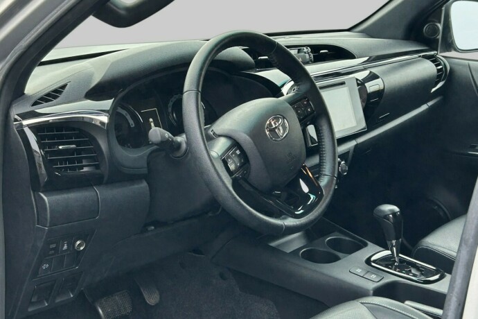 toyota-hilux-diesel-2020-big-9