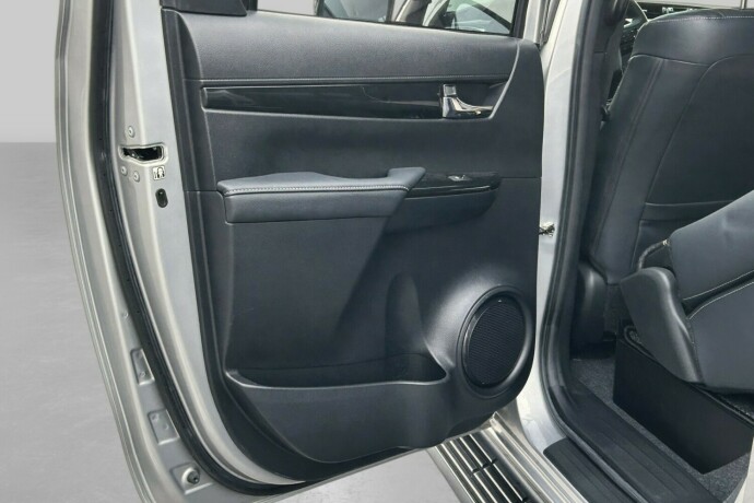 toyota-hilux-diesel-2020-big-16