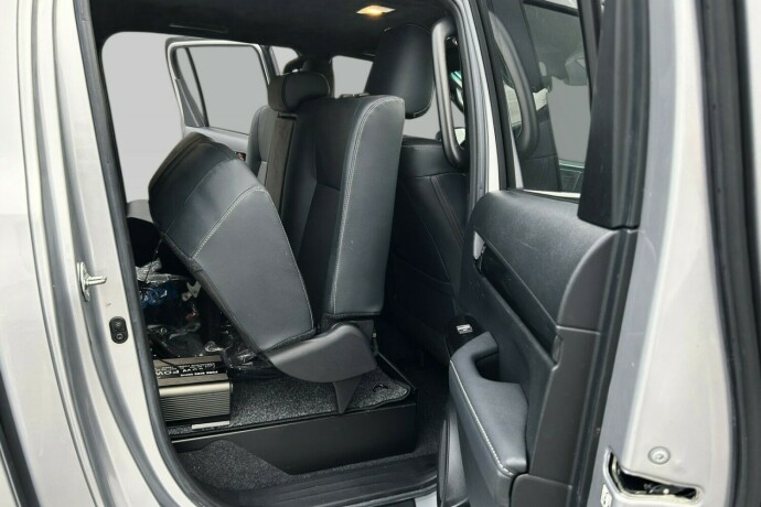 toyota-hilux-diesel-2020-big-17