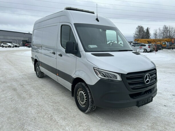 mercedes-benz-sprinter-diesel-2018-big-0
