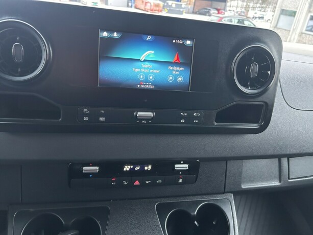 mercedes-benz-sprinter-diesel-2018-big-22