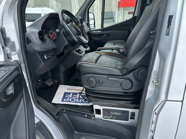 mercedes-benz-sprinter-diesel-2018-big-12