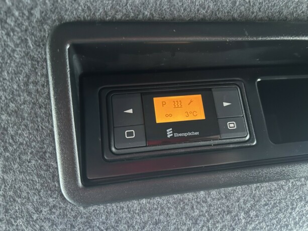 mercedes-benz-sprinter-diesel-2018-big-21