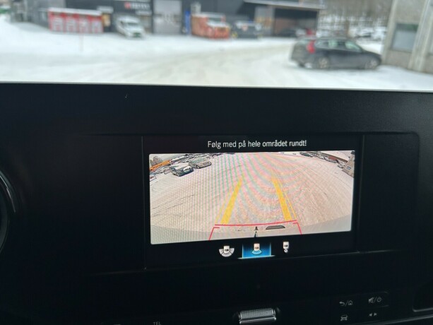 mercedes-benz-sprinter-diesel-2018-big-25