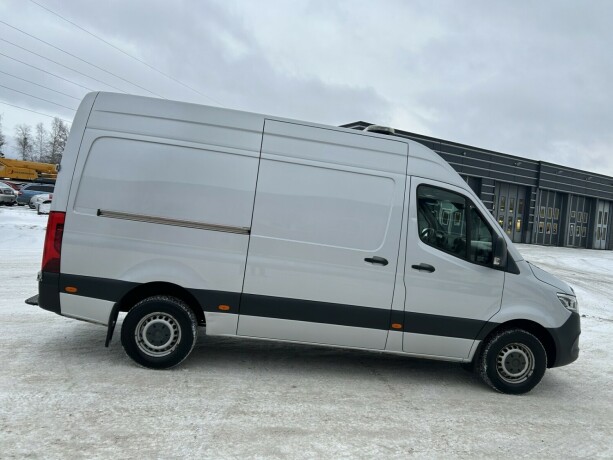 mercedes-benz-sprinter-diesel-2018-big-7