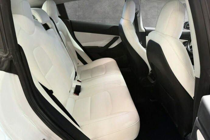 tesla-model-3-elektrisitet-2019-big-9