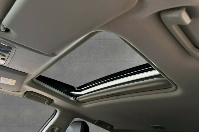 mitsubishi-outlander-elektrisitetbensin-2015-big-21