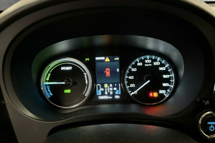 mitsubishi-outlander-elektrisitetbensin-2015-big-15