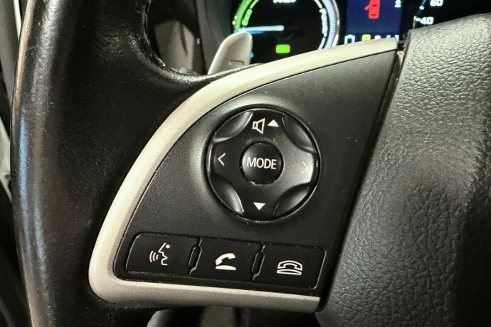 mitsubishi-outlander-elektrisitetbensin-2015-big-13