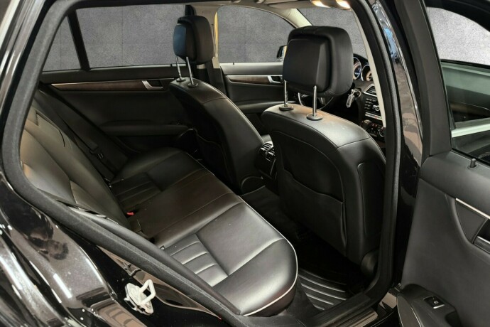 mercedes-benz-c-klasse-bensin-2013-big-8